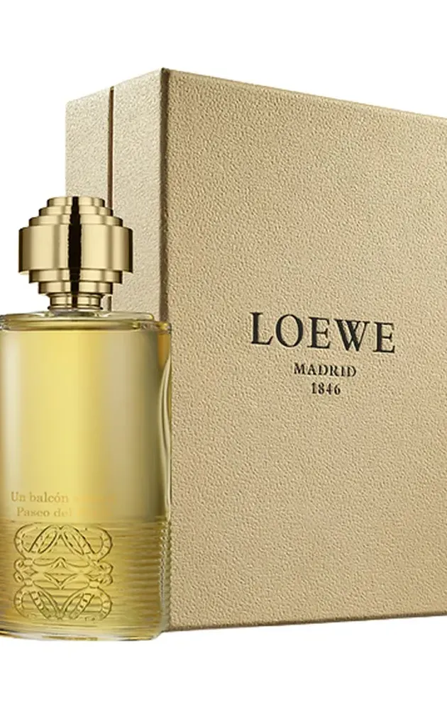 Loewe Un Paseo por Madrid - El cielo sobre la Plaza de Oriente